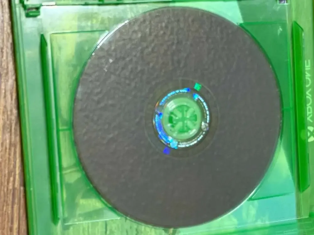 Fallout 4 for Xbox One (Complete with Inserts & Vault Dweller's Survival Guide)